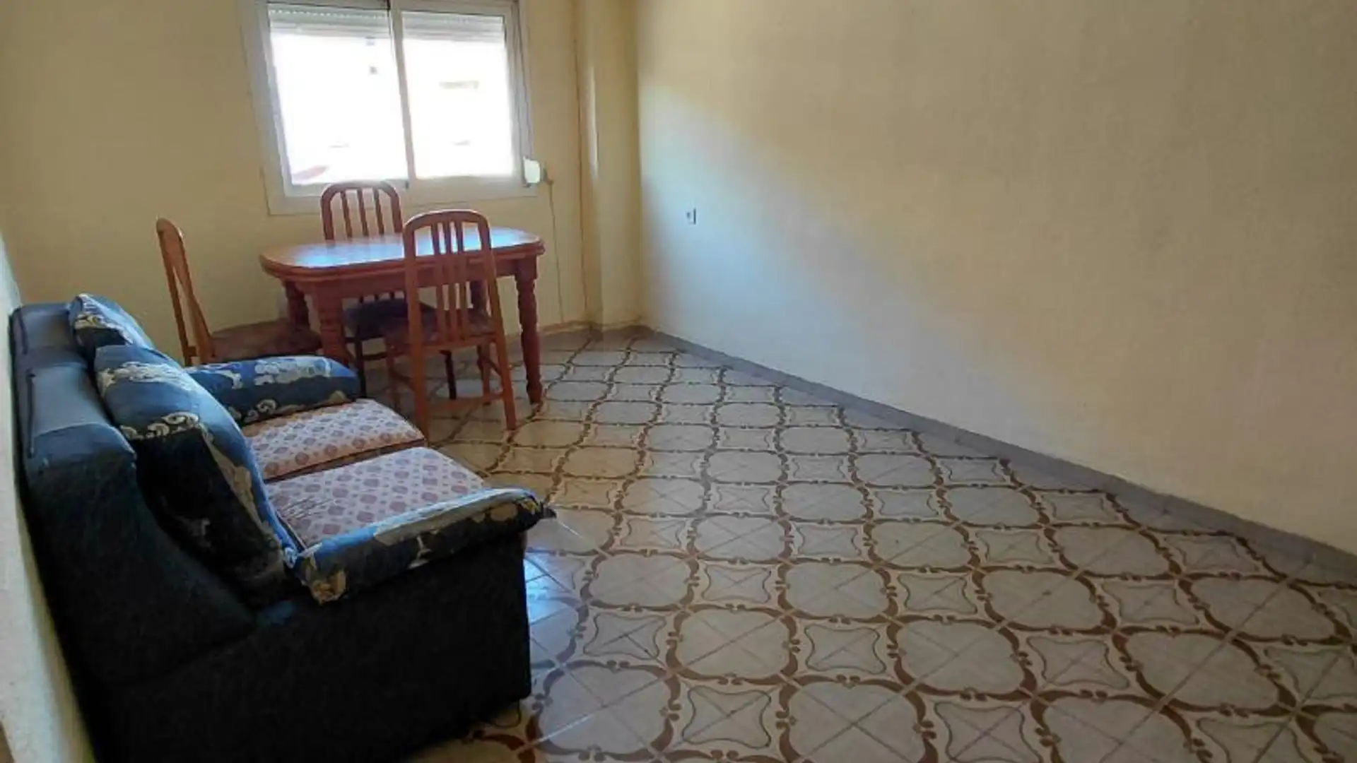 Piso en  Carrer del Riu Escalona 8 - Foto 1