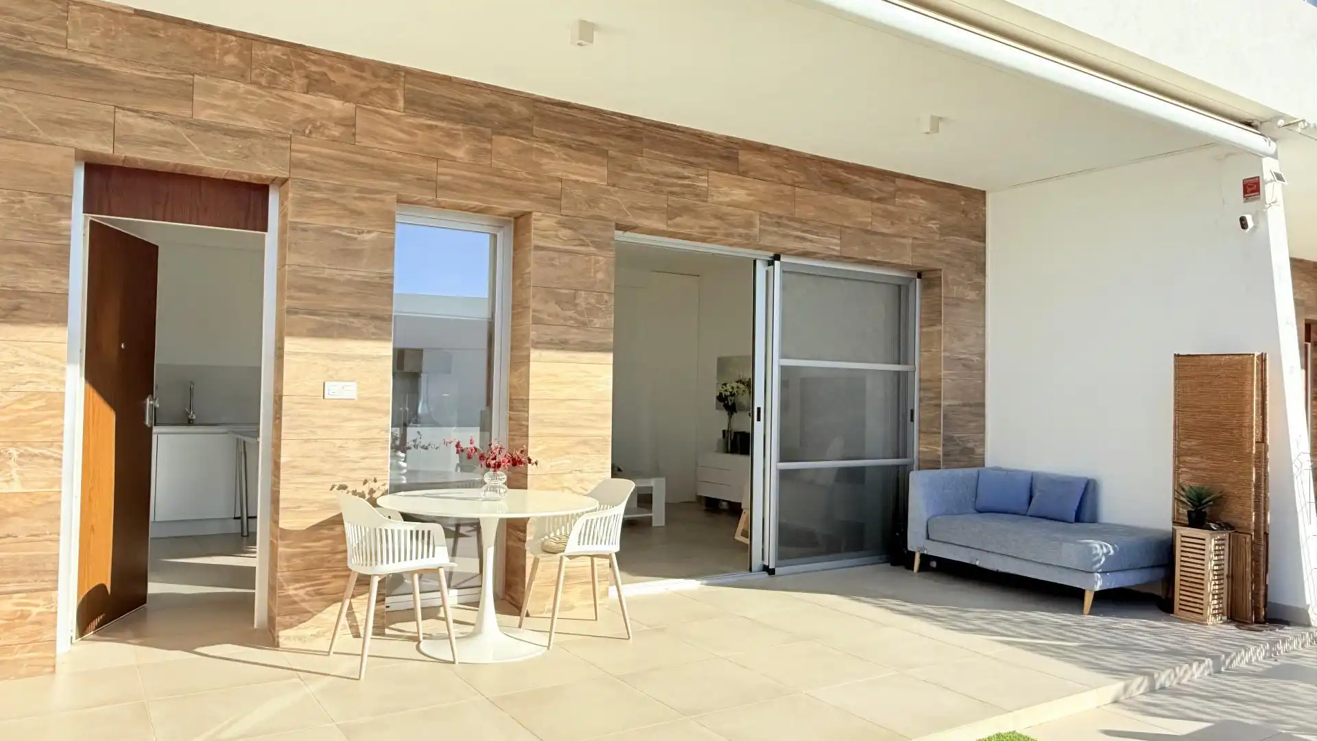 Planta baja en  Carrer d'Equador 22 - Foto 2