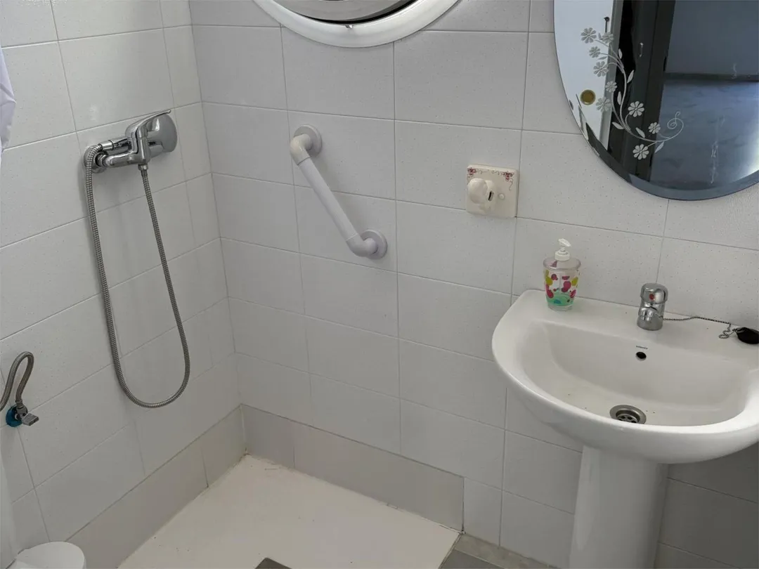 Casa adosada en Dos Hermanas - Foto 9