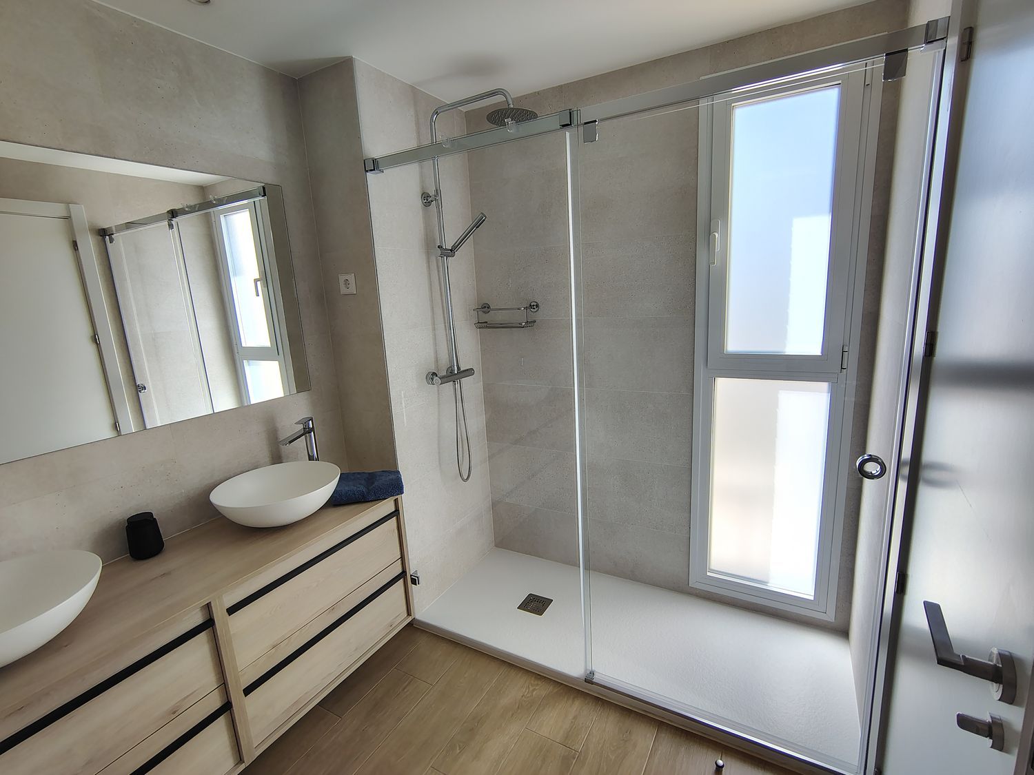 Chalet adosado en Primera Fase - Nuevo Tres Cantos - Foto 21