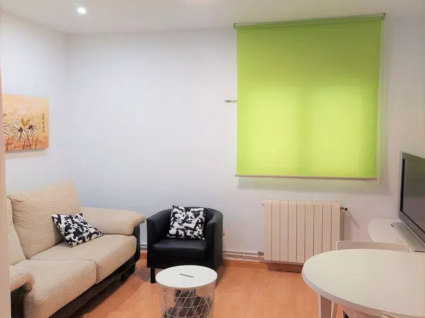 Piso en calle Río Nervión, 54