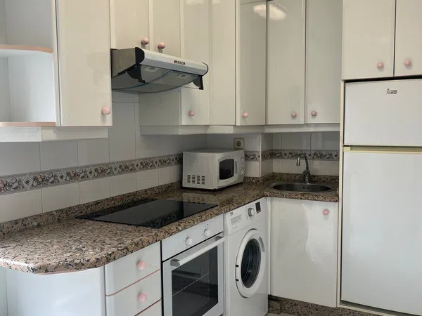 Piso en calle Teófilo Llorente, 69 - Foto 4