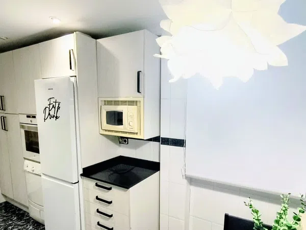 Piso en calle Gonzalo de Berceo, 4 - Foto 9