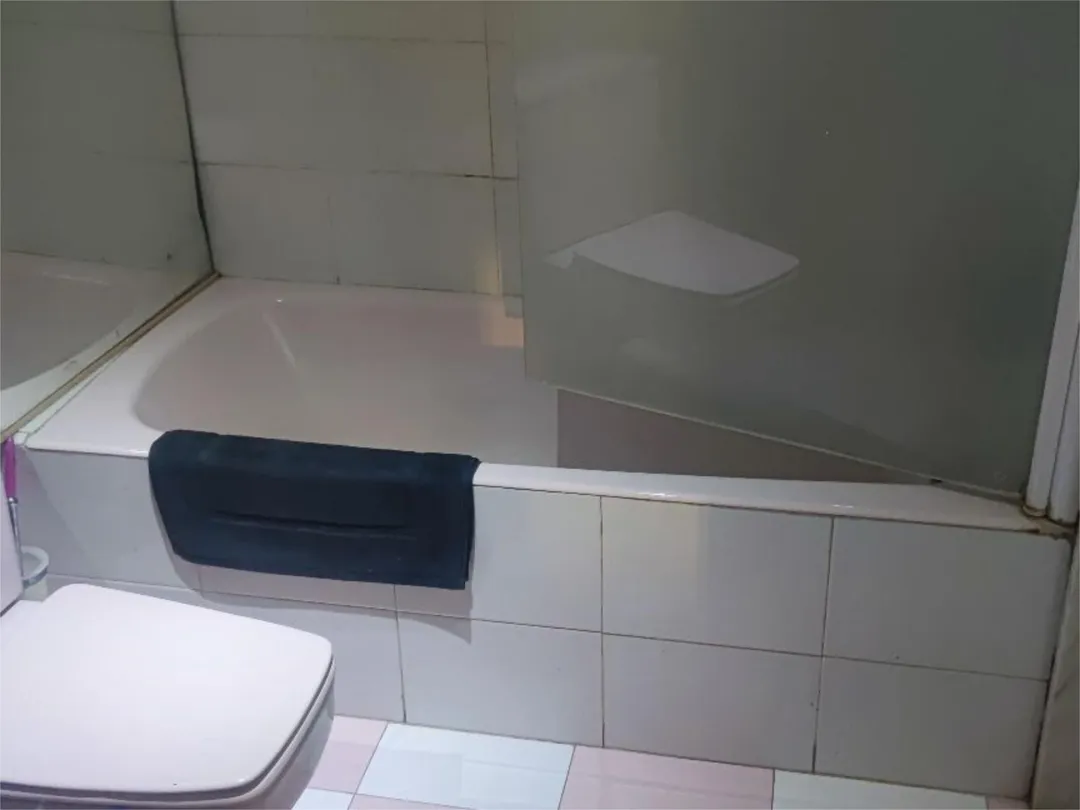 Casa adosada en  Carrer de l'Abat Escarré 34 - Foto 28