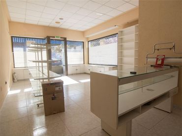 Local comercial en  Calle Reyes de Navarra 3 - Foto 1