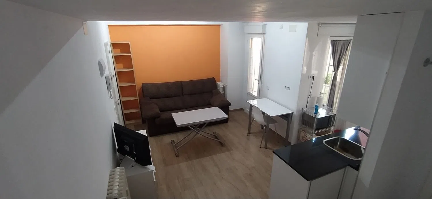 Estudio en paseo del Rey, 22 - Foto 1