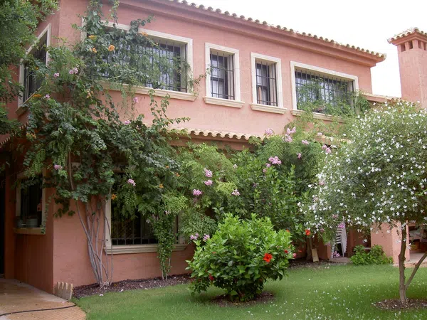 Casa independiente en calle de La Haya, 13 - Foto 2