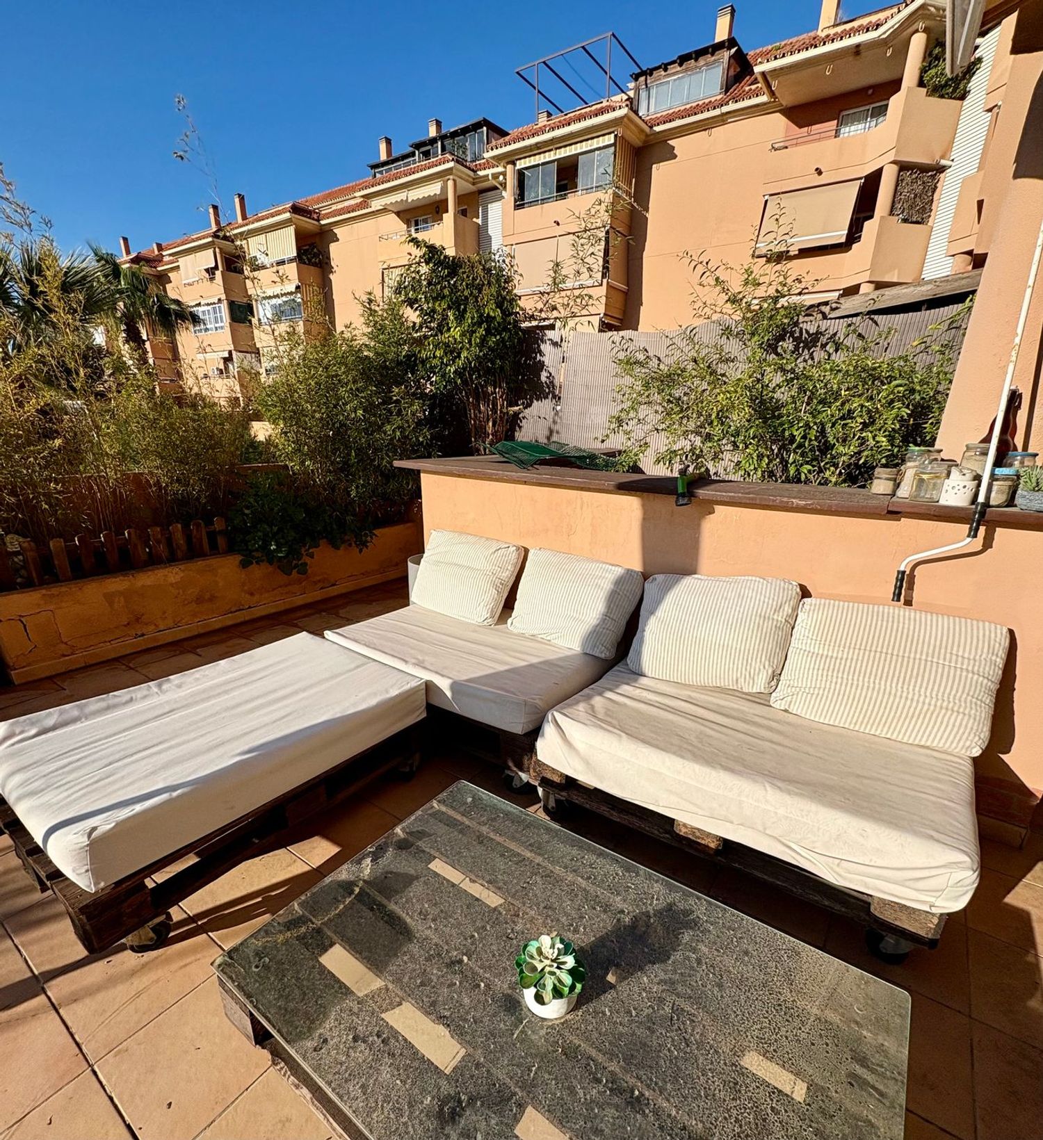 Piso en calle Bailaora Carmen Amaya, 2 - Foto 2