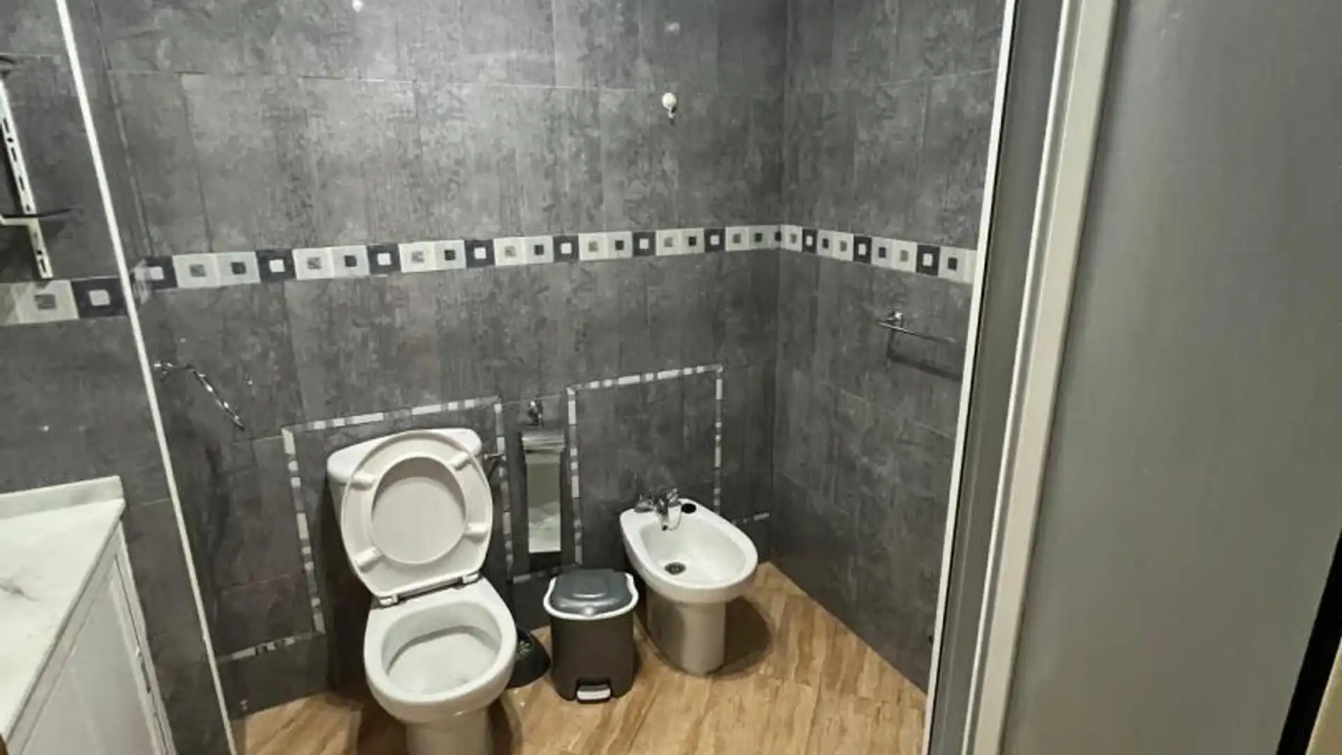 Piso en  Avenida de los Lirios Local - Foto 14