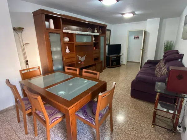Piso en Calle Hermanos Soto Chápuli, Campoamor - Foto 2