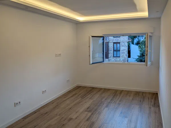 Piso en calle de las Islas Aleutianas, 18