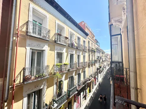 Piso en calle de los Jardines, 4