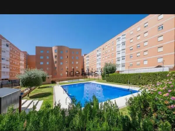 Piso en avenida Turia, 3