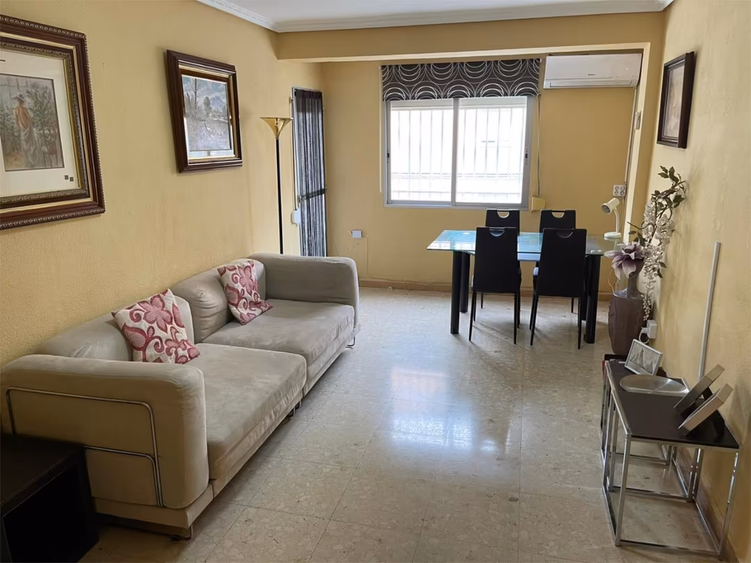 Piso en  Calle de San Asturio Serrano 4 - Foto 1