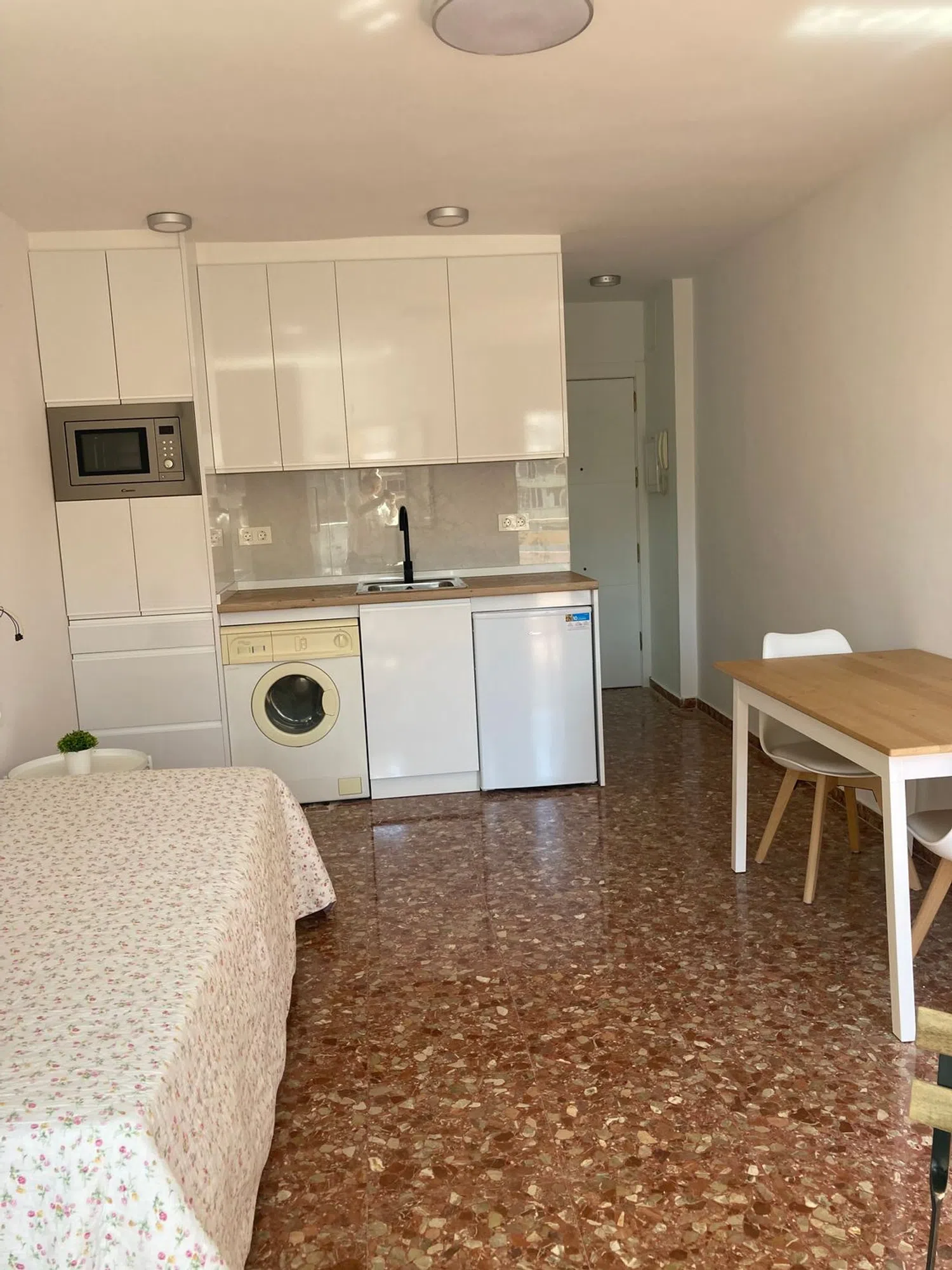 Estudio en calle Doctor Guirao Gea, 1 - Foto 4