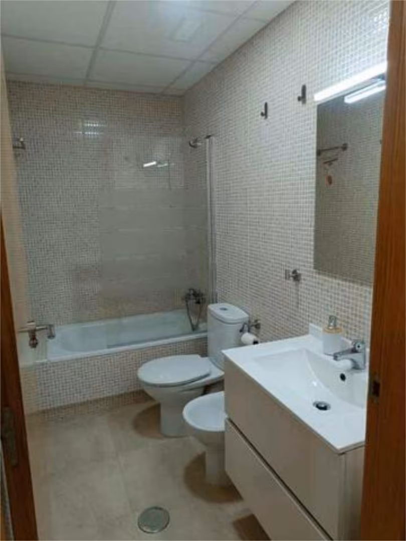 Piso en El Campillo - Foto 8