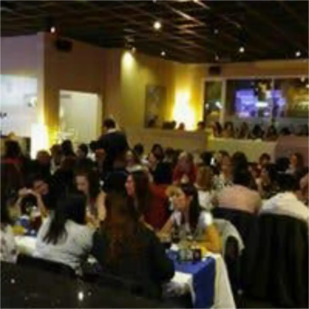 Local comercial en Los Bermejales - Foto 3