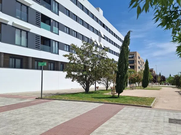 Piso en Avenida de la Ilusión, 16 - Foto 1