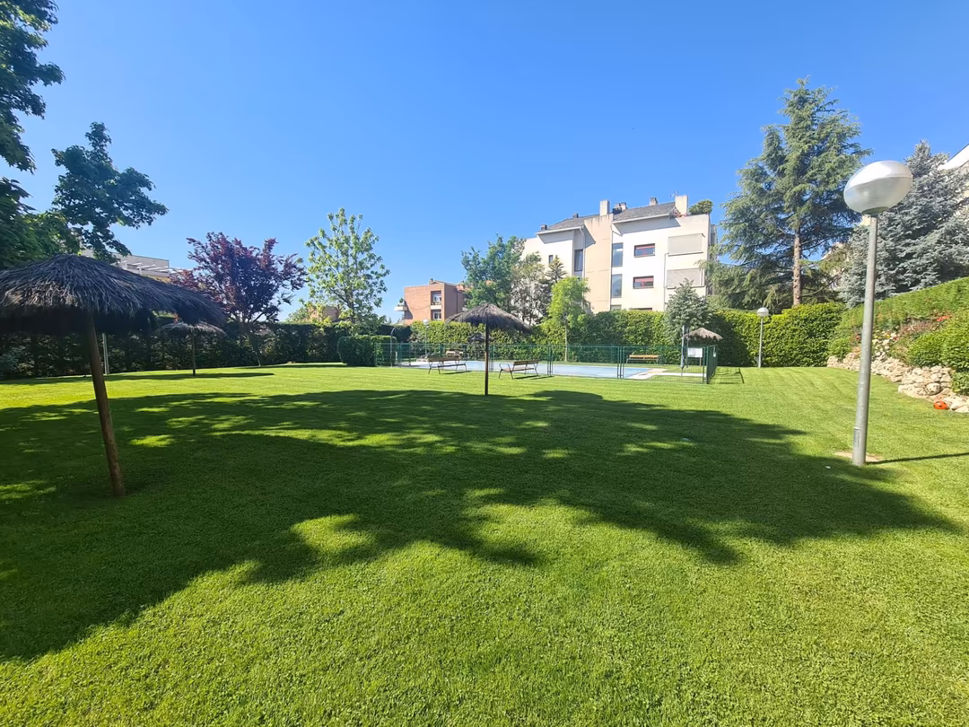 Piso en  Calle del Jazmín 59 - Foto 2