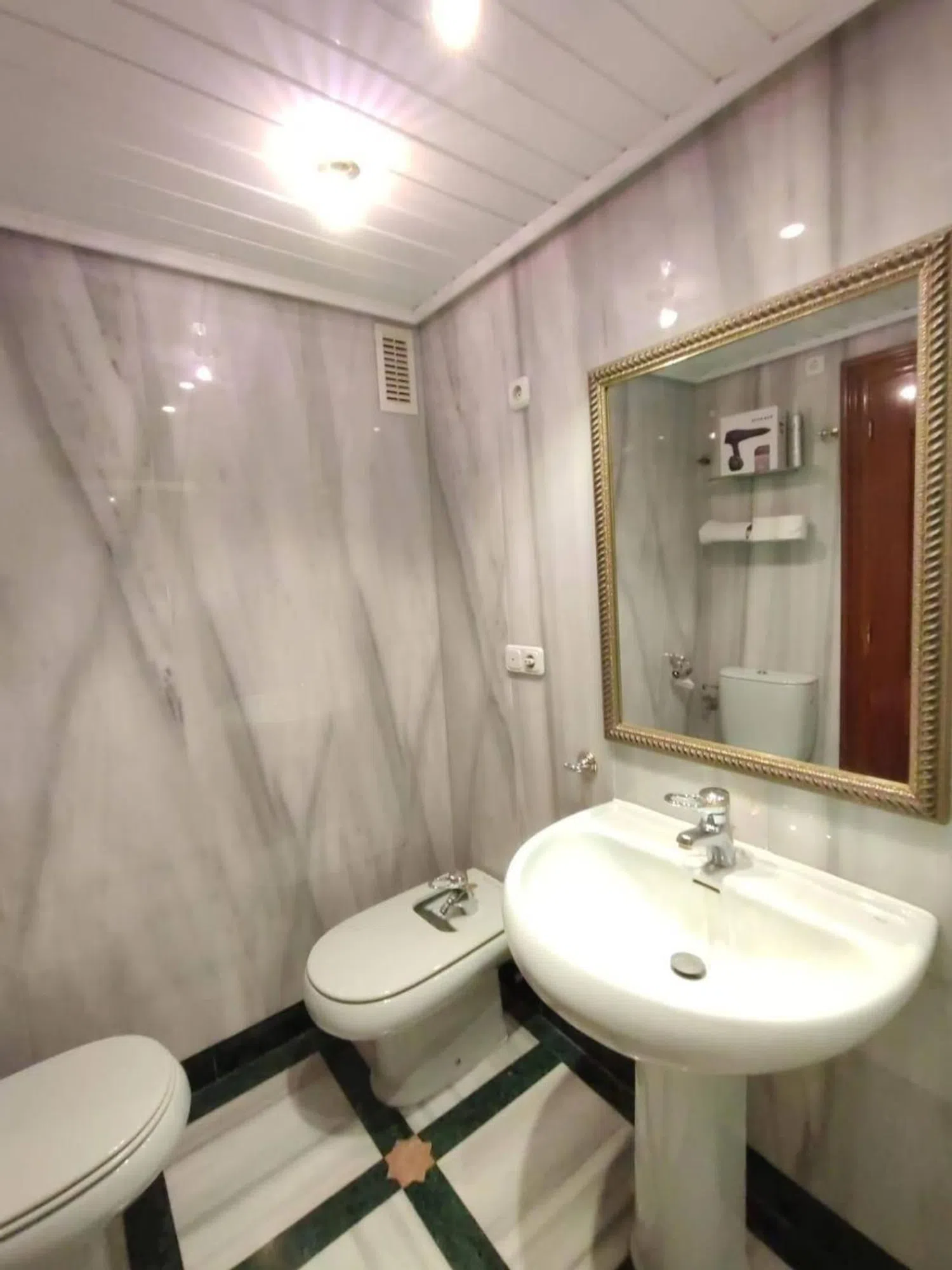 Piso en avenida de la Armada Española, 22 - Foto 14