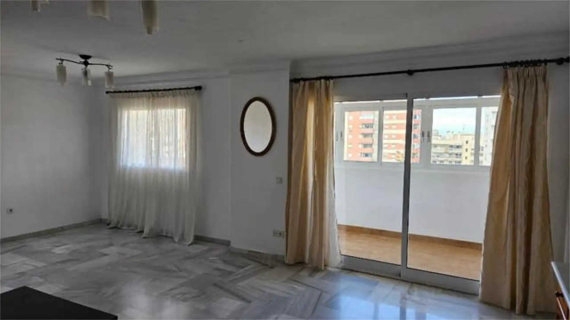 Piso en zona - Foto 5