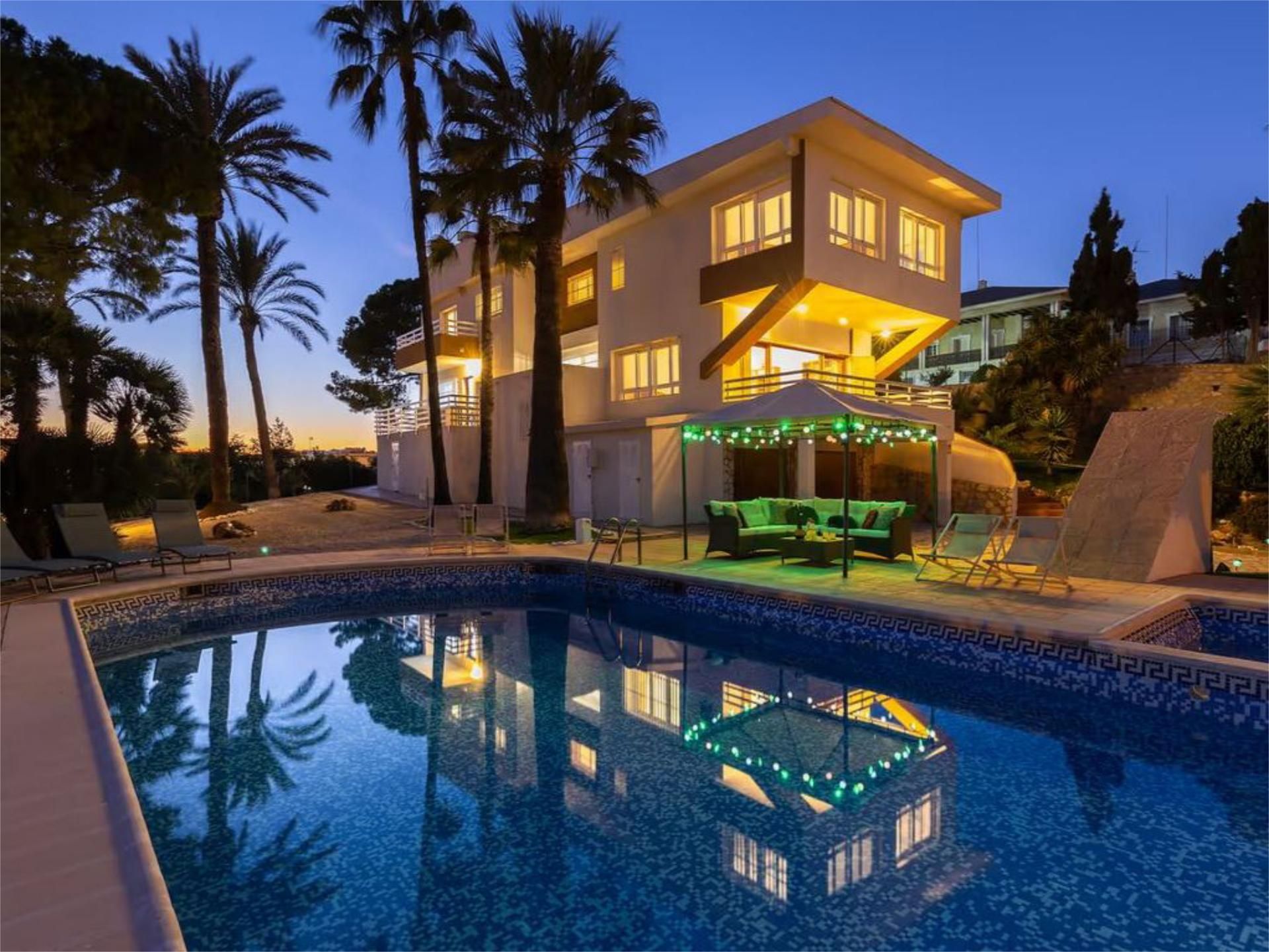 Chalet en  Calle de los Hermanos Álvarez Quintero 14 - Foto 5