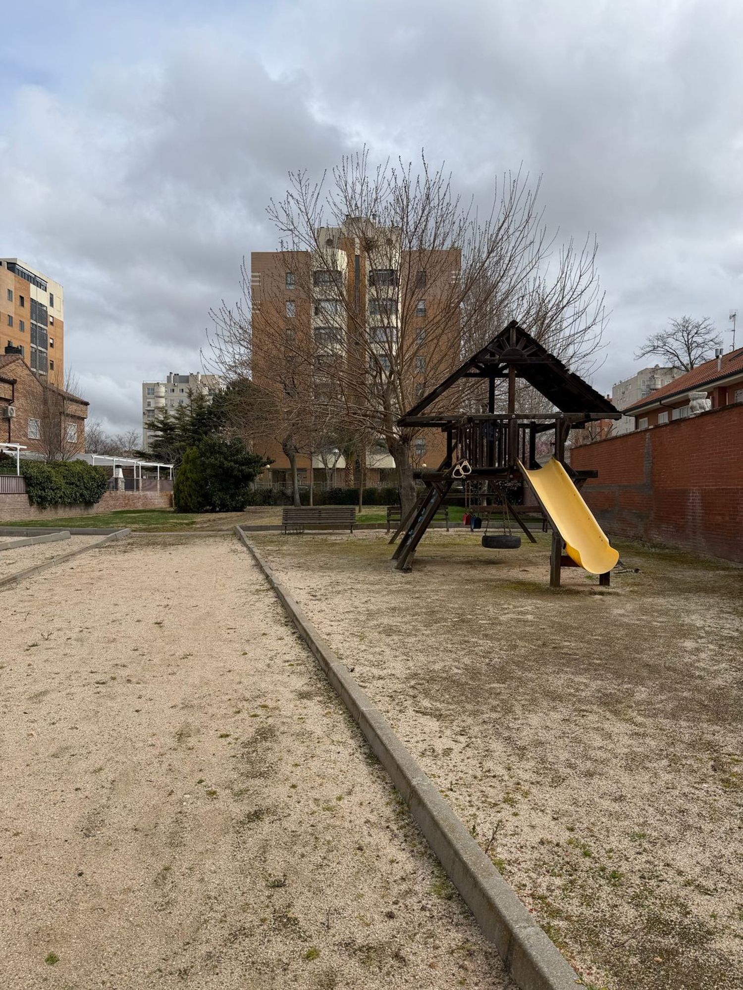 Chalet adosado en Loranca - Foto 29