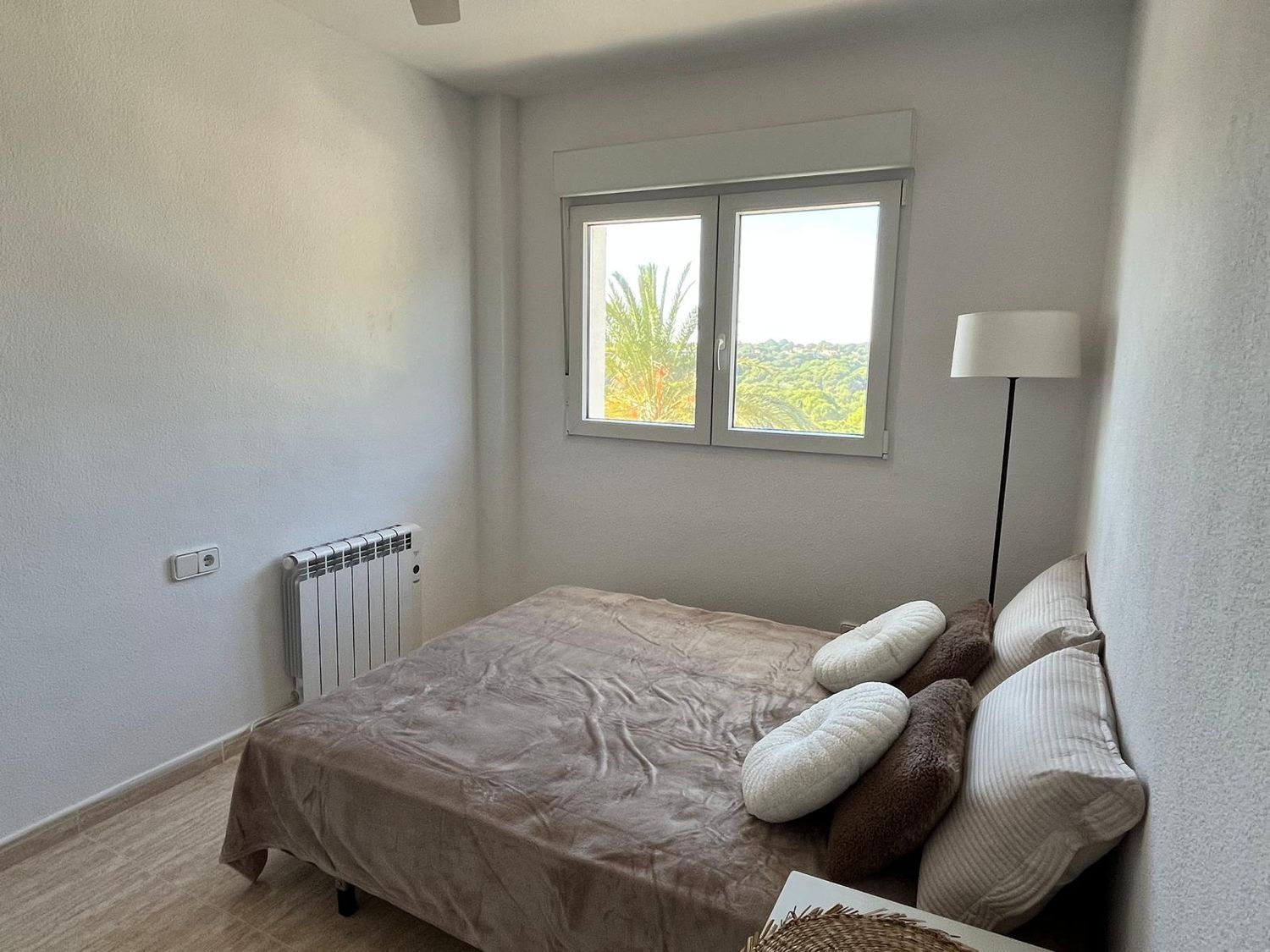 Chalet adosado en Avenida de las Adelfas, 230, Aguamarina - Foto 12