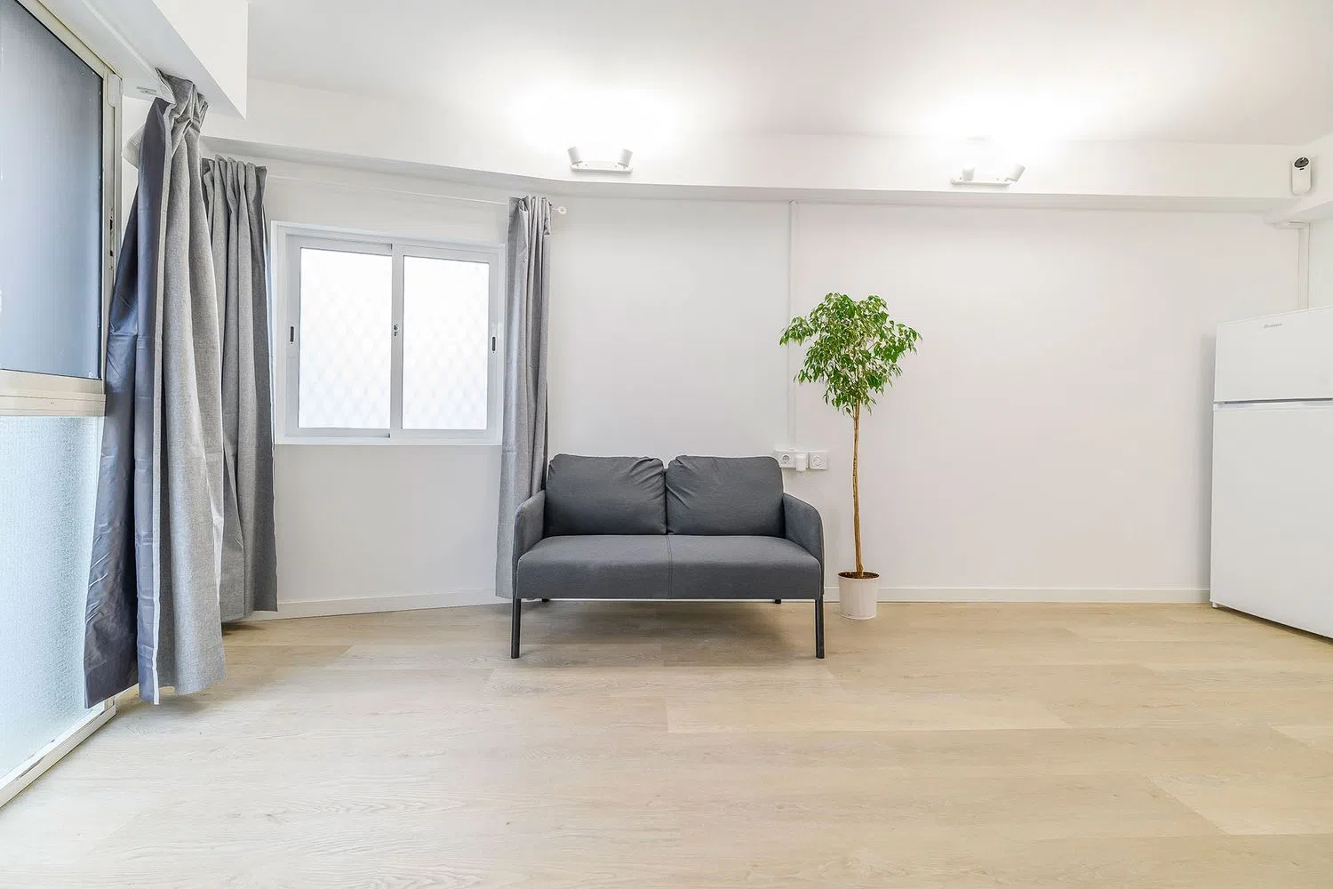 Estudio en avenida Línia Elèctrica, 9 - Foto 4