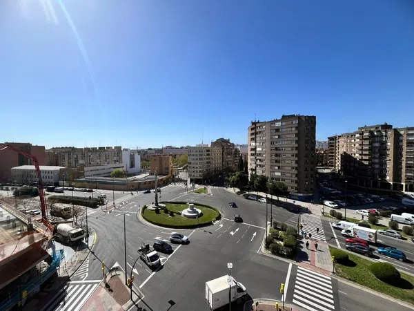 Piso en avenida de Cesáreo Alierta, 57