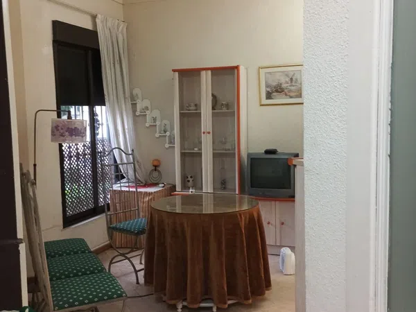 Estudio en calle Sagunto, 35