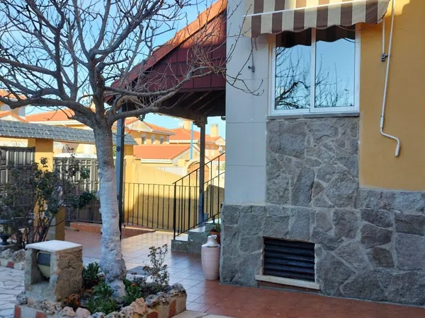 Chalet pareado en Calle Santander s/n - Foto 23