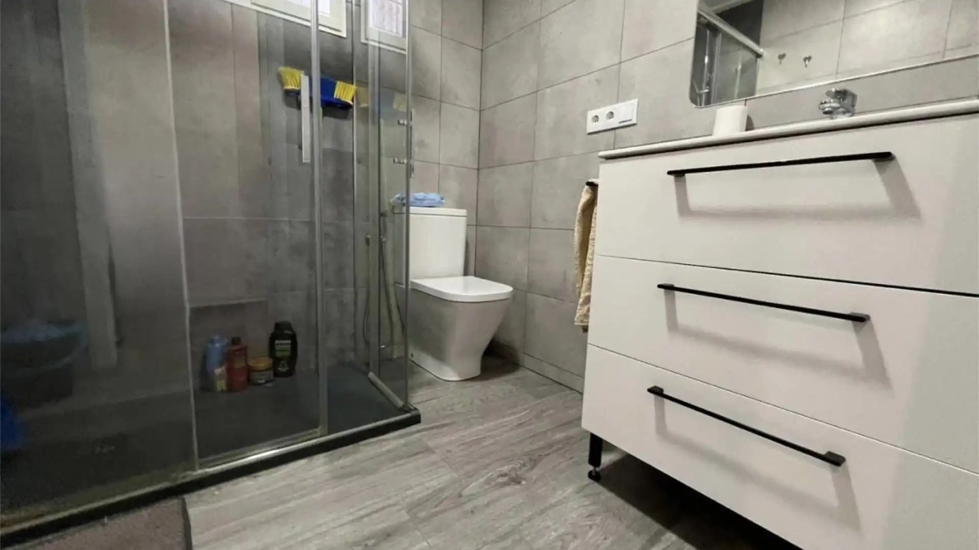 Piso en  Carrer Esperidion Porta Requesens 72a - Foto 23