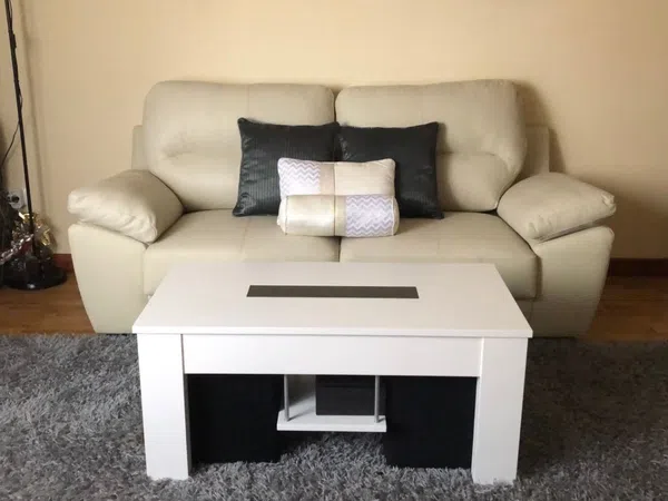 Piso en calle Santiago de Compostela, 9