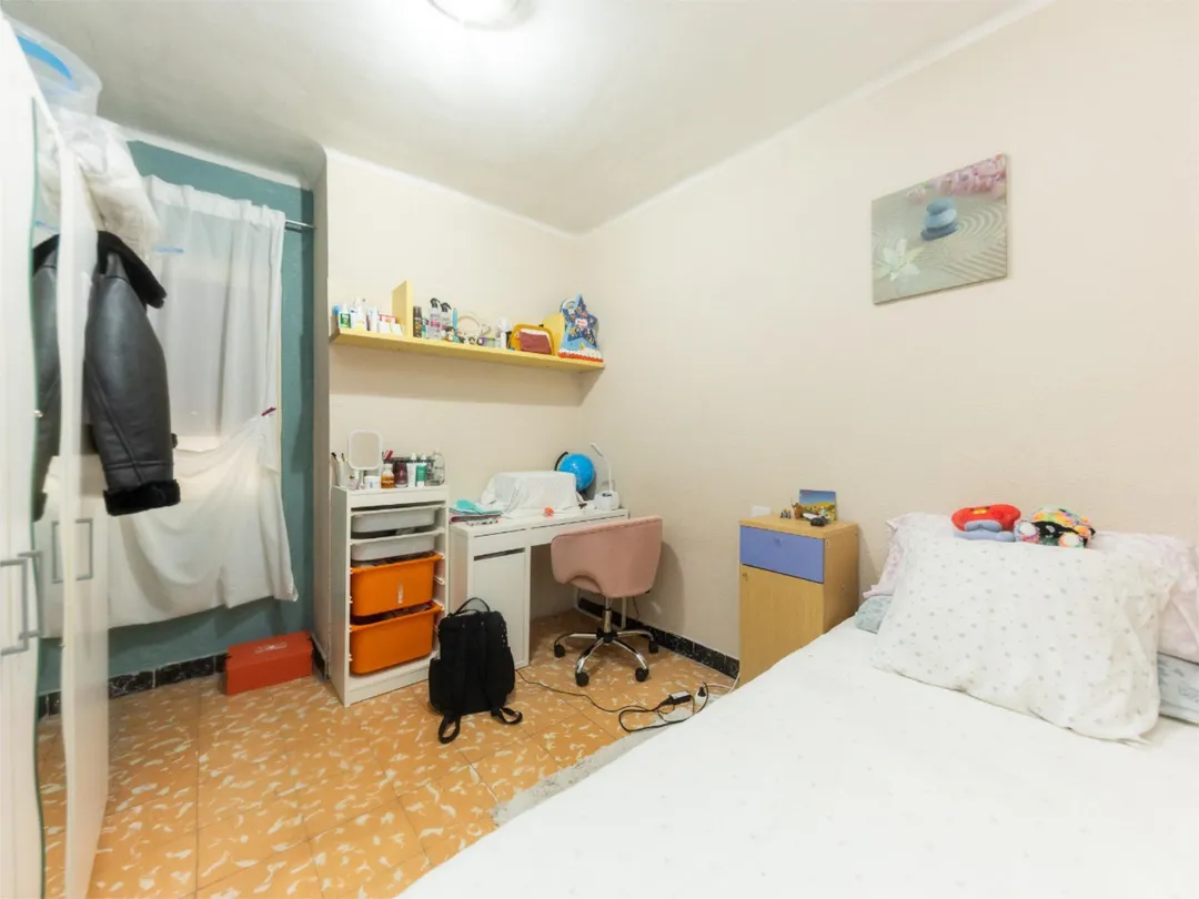 Piso en  Carrer de Pere Masallach 6 - Foto 12