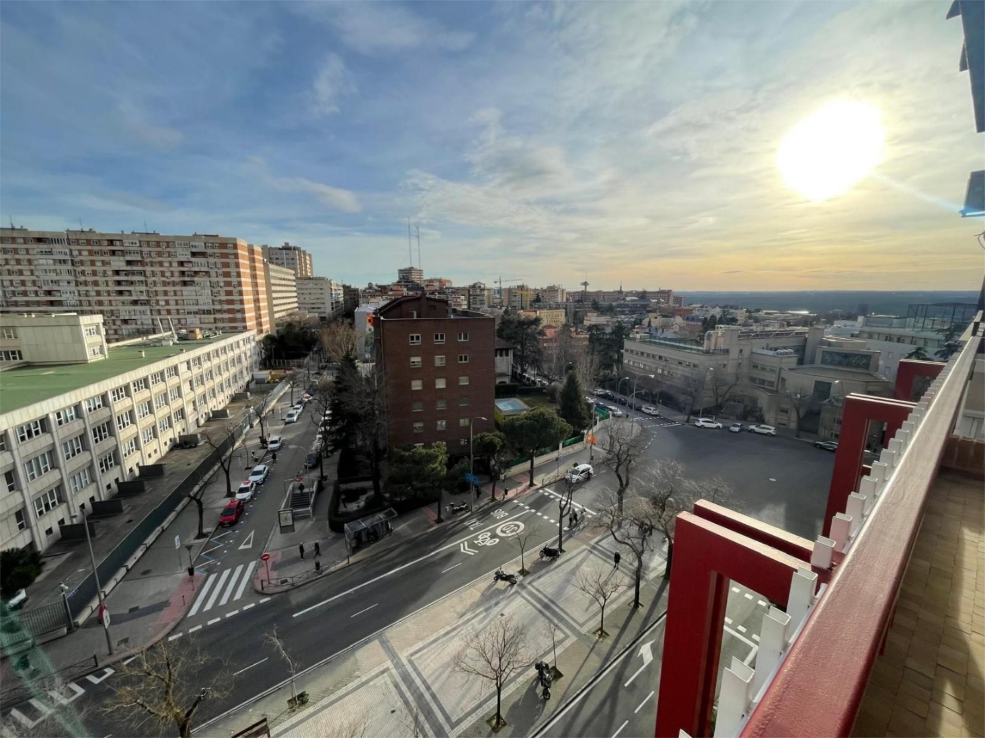 Piso en  Avenida de la Reina Victoria 68 - Foto 13