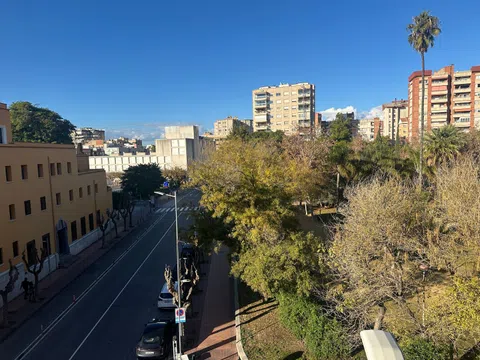 Piso en calle Ceuta, 2