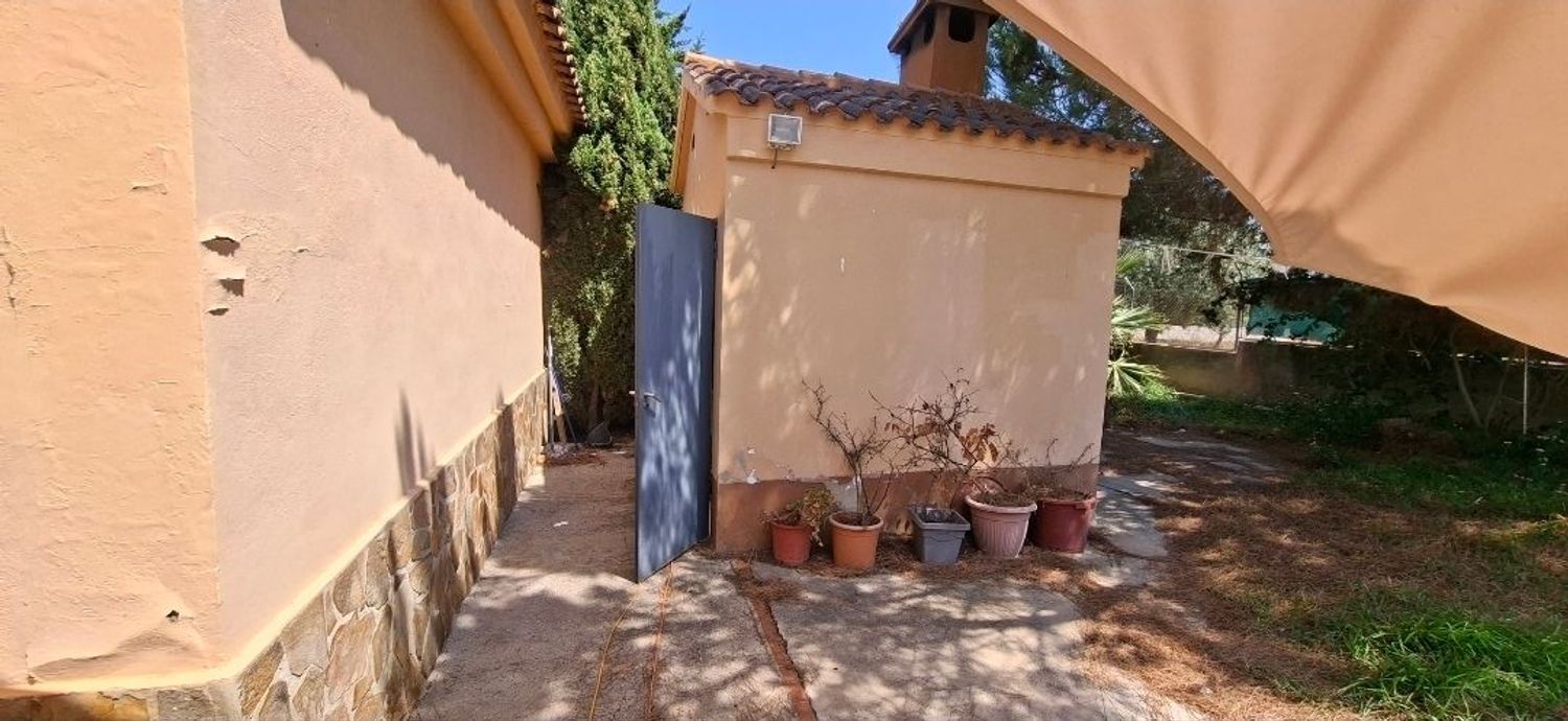 Casa o chalet independiente en Plaza Poligono N-72.R, 17, La Conarda-Montesano, La Conarda-Montesano - Foto 11