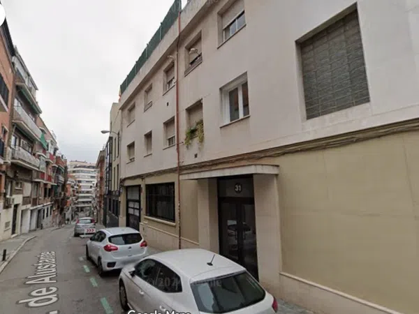 Piso en calle de Alustante, 31