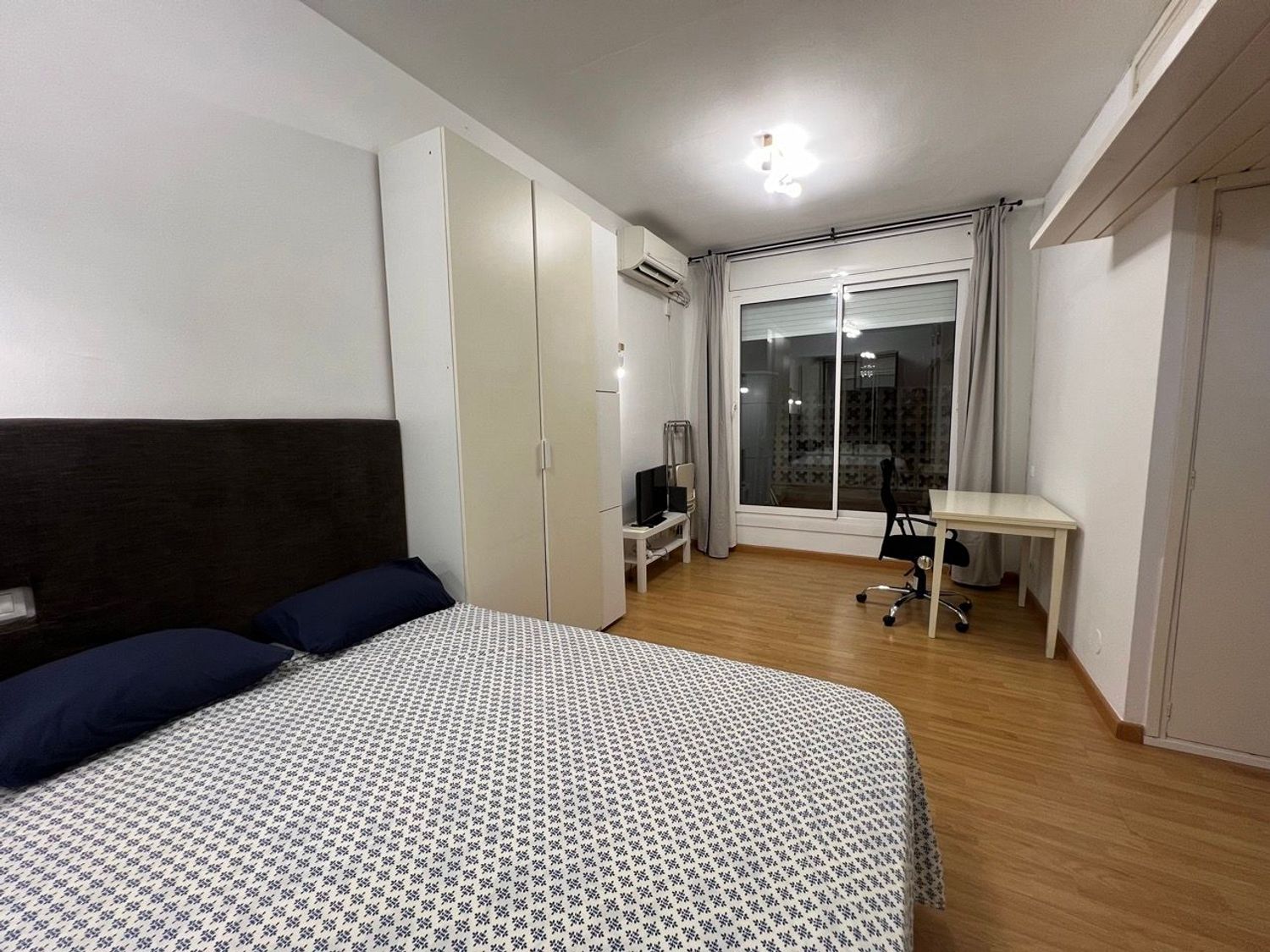 Estudio en Calle dels Comtes de Bell-Lloc, Sants - Foto 2