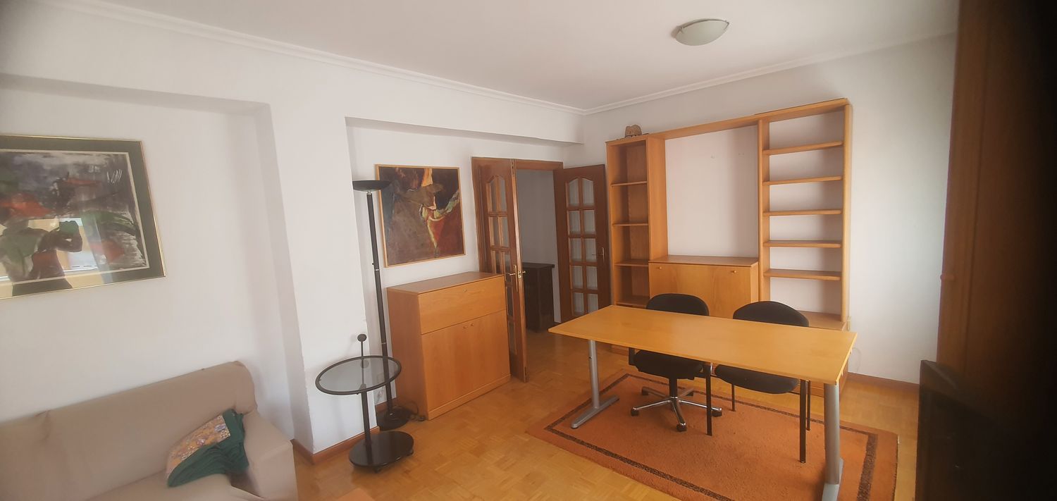 Piso en Calle Foncalada, 11, Salesas-Foncalada-Campoamor - Foto 2