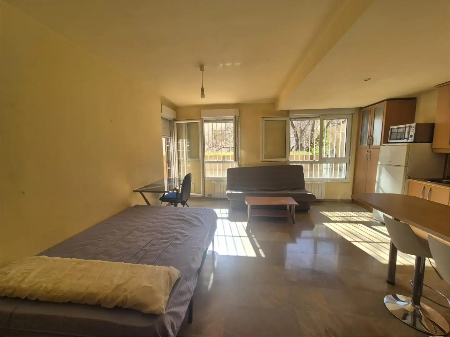 Piso en  Calle Albondón 9 - Foto 1