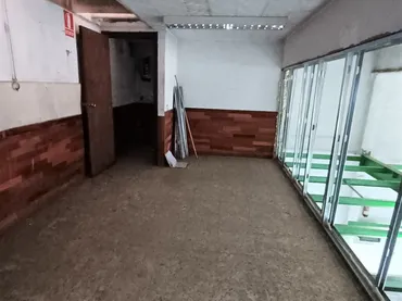 Local comercial en  Carrer de la Mare de Déu de Lorda - Foto 3