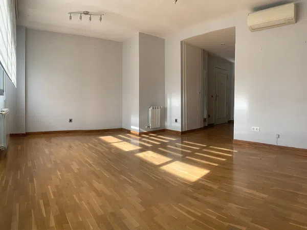 Piso en calle de López de Hoyos, 444