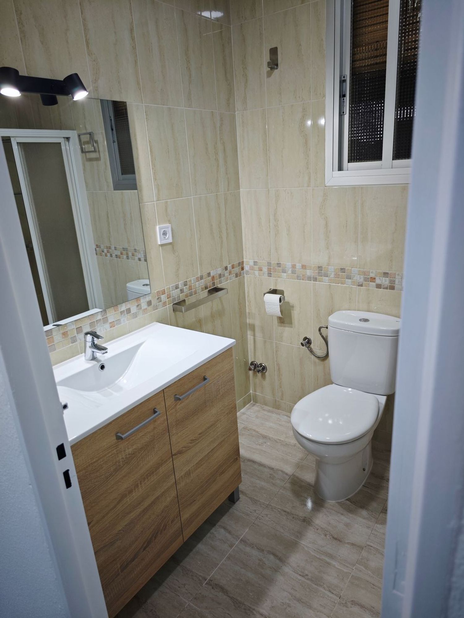 Piso en Calle Sancho el Craso, 15, Valdeolleros - Zumbacón - Camping - Foto 4