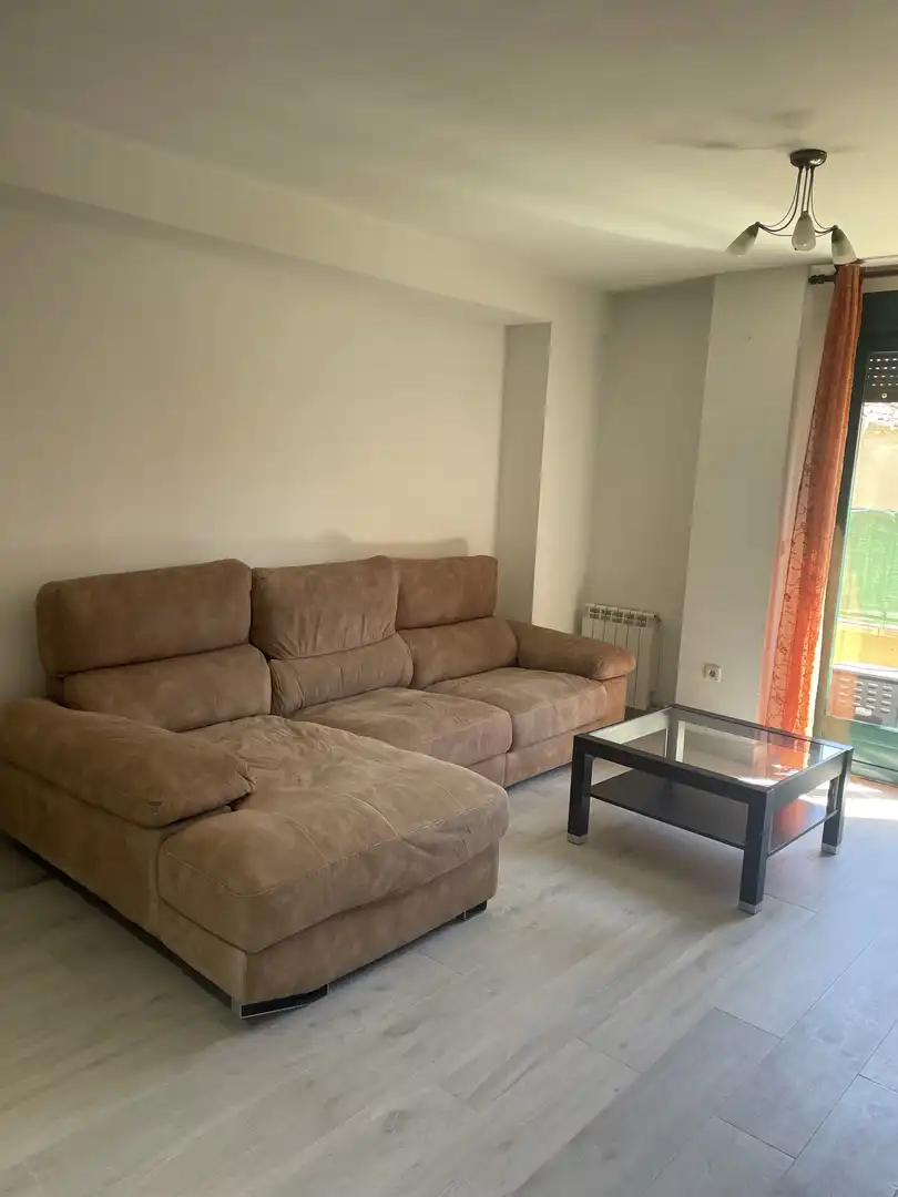 Apartamento en  Calle Madre María Jesús 18 - Foto 3