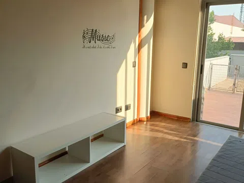 Estudio en avenida de la Industria, 37