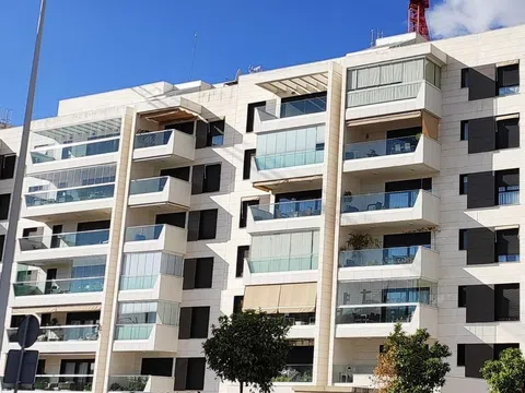 Piso en avenida Donantes de Organos, 3