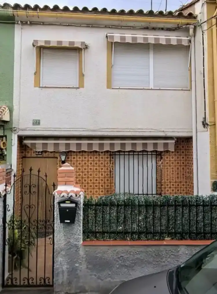 Casa adosada en  Calle Cervantes 22 - Foto 2
