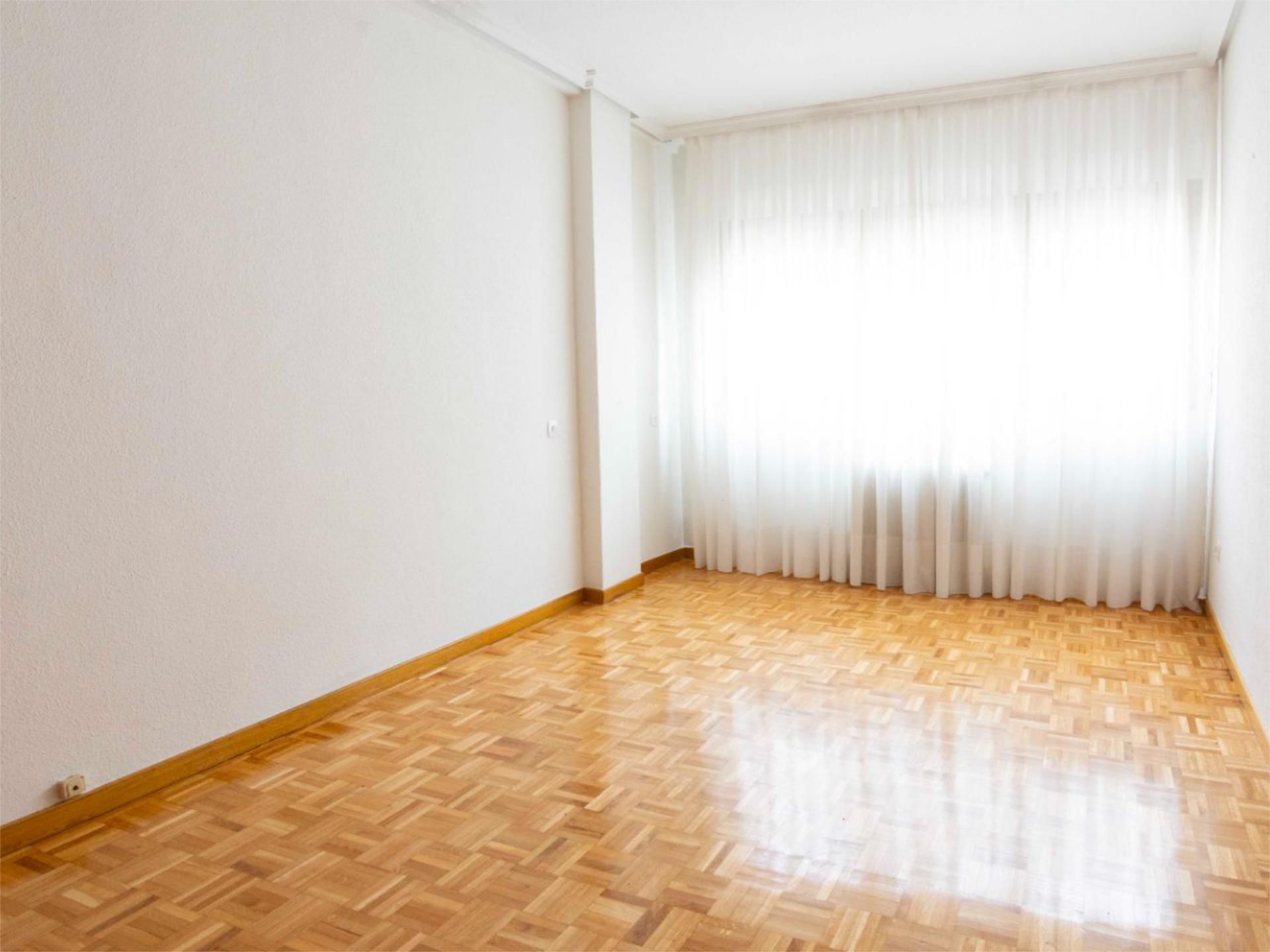 Piso en  Paseo del Doctor Torres Villarroel 34 - Foto 2